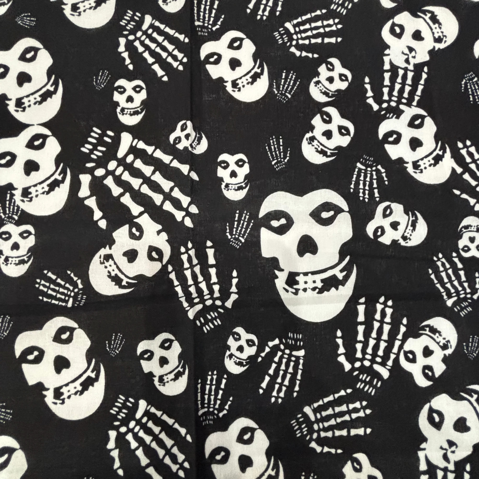 Misfits Crimson Ghost Print Bandana - Image 2